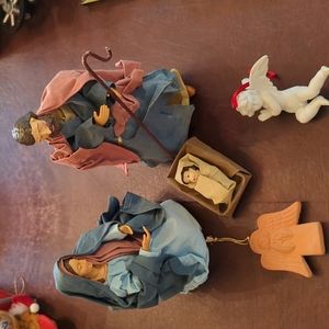 Vintage Lillian Vernon Fabric Mache Nativity set plus 2 angels
